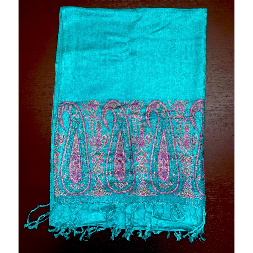A beautiful and soft scarf for any occasion!